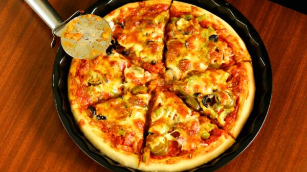 Jaffna special mixed pizza medium [1-2 People]