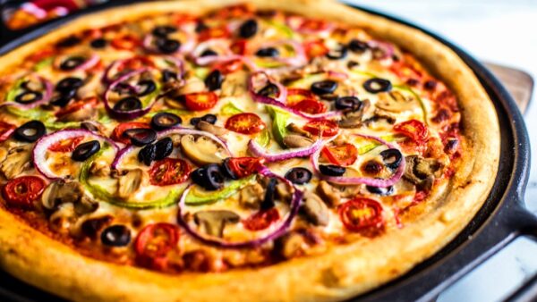 Vegetable pizza medium [2-4 People]